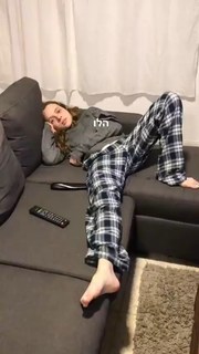 Shira Haas feet photo thumbnail