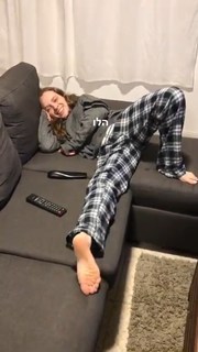 Shira Haas feet photo thumbnail