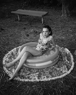 Shira Haas feet photo thumbnail