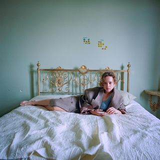 Shira Haas feet photo thumbnail