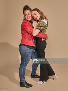 Shira Haas feet photo thumbnail