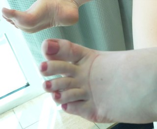 Shiri Allwood feet photo 17