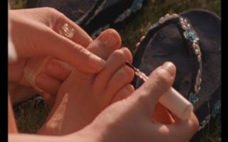 Shiri Appleby feet photo thumbnail