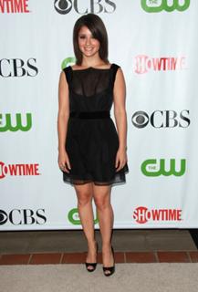 Shiri Appleby feet photo thumbnail