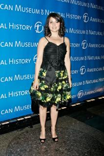 Shiri Appleby feet photo thumbnail