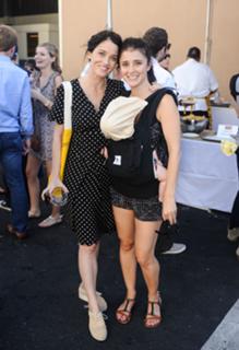 Shiri Appleby feet photo thumbnail