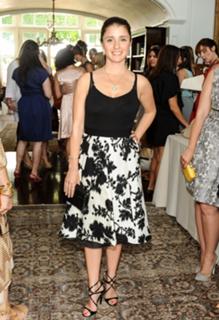 Shiri Appleby feet photo thumbnail