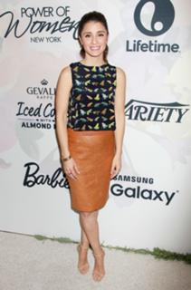 Shiri Appleby feet photo thumbnail