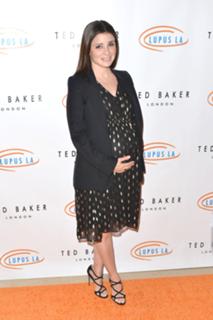 Shiri Appleby feet photo thumbnail