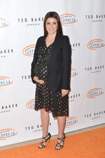 Shiri Appleby feet photo thumbnail