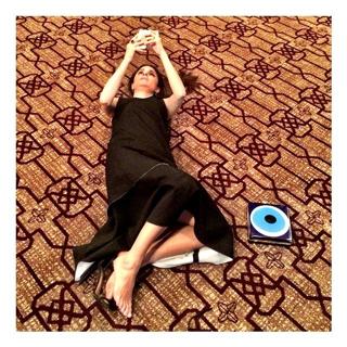 Shiri Appleby feet photo thumbnail