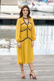 Shiri Appleby feet photo thumbnail