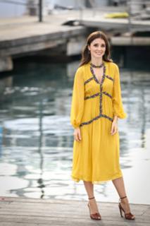 Shiri Appleby feet photo thumbnail