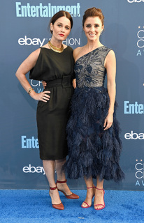 Shiri Appleby feet photo thumbnail