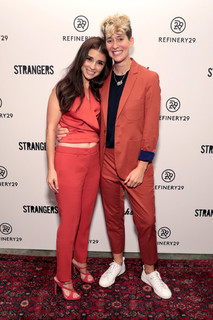 Shiri Appleby feet photo thumbnail