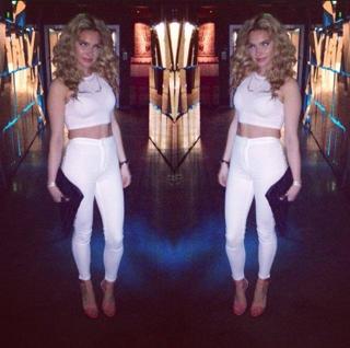 Shirin David feet photo thumbnail