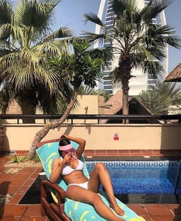 Shirin David feet photo thumbnail
