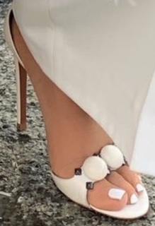 Shirin David feet photo thumbnail