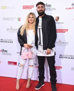 Shirin David feet photo thumbnail