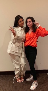 Shirin David feet photo thumbnail