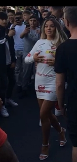 Shirin David feet photo thumbnail