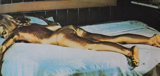 Shirley Eaton feet photo 6