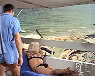 Shirley Eaton feet photo 9