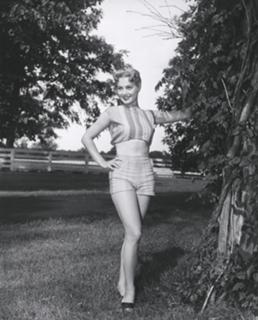 Shirley Jones feet photo thumbnail