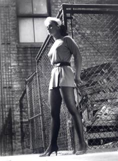 Shirley Jones feet photo thumbnail