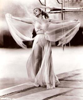 Shirley Jones feet photo thumbnail