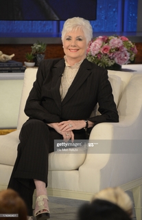 Shirley Jones feet photo thumbnail