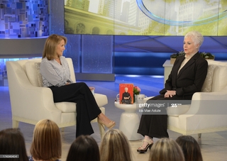 Shirley Jones feet photo thumbnail
