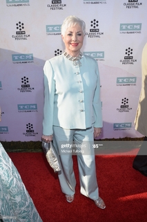 Shirley Jones feet photo thumbnail