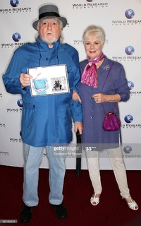 Shirley Jones feet photo thumbnail