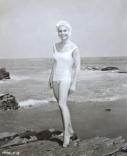 Shirley Jones feet photo 2