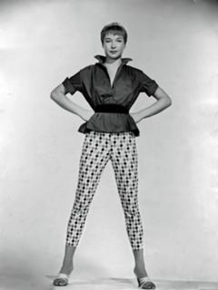 Shirley MacLaine feet photo thumbnail