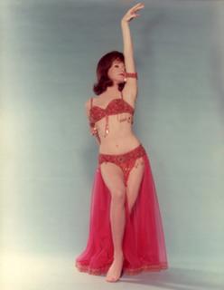 Shirley MacLaine feet photo thumbnail