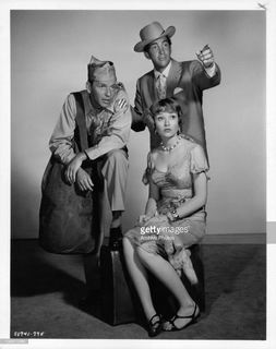Shirley MacLaine feet photo thumbnail
