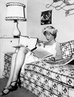 Shirley MacLaine feet photo thumbnail