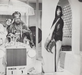 Shirley MacLaine feet photo thumbnail