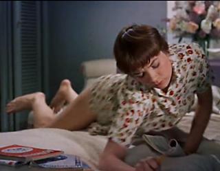 Shirley MacLaine feet photo thumbnail