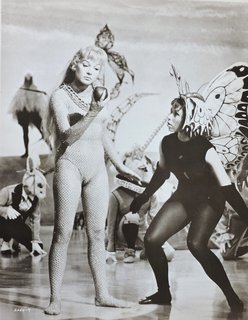 Shirley MacLaine feet photo thumbnail