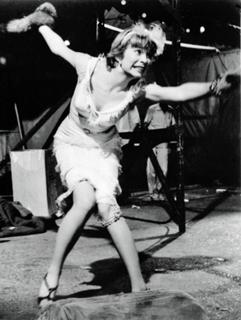 Shirley MacLaine feet photo thumbnail