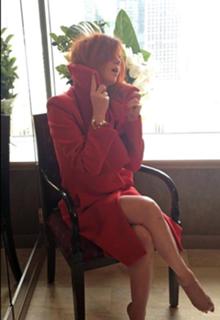 Shirley Manson feet photo thumbnail