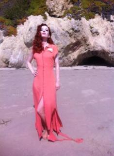 Shirley Manson feet photo thumbnail