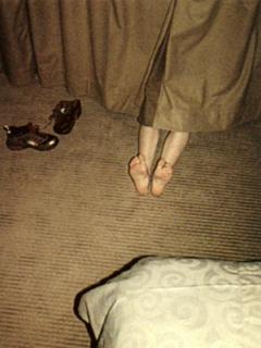 Shirley Manson feet photo thumbnail