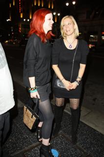 Shirley Manson feet photo thumbnail