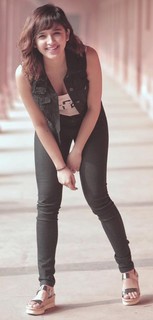 Shirley Setia feet photo 5