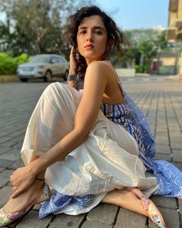 Shirley Setia feet photo 1