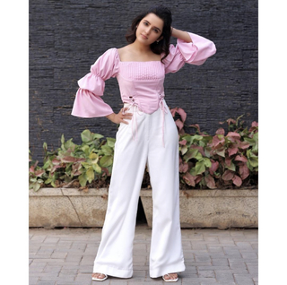 Shirley Setia feet photo 14